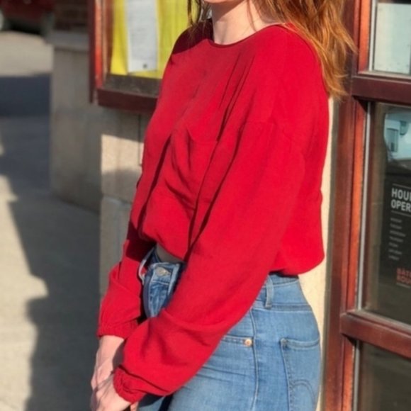 Aritzia Tops - Aritzia Wilfred Free Bekah Cropped Long Sleeve Top Red Size Medium.